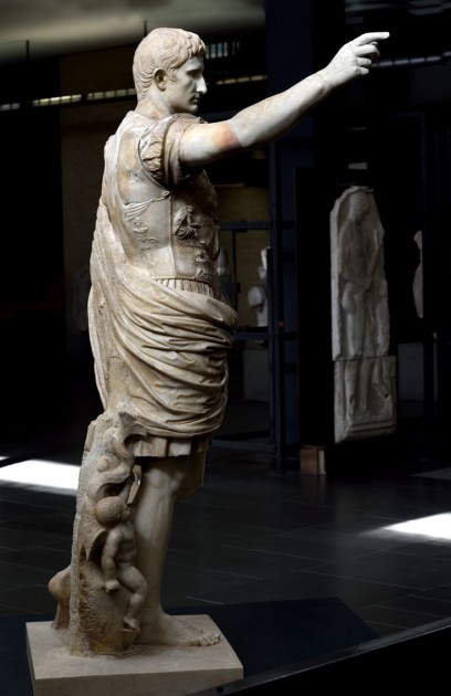 "Augustus of Prima Porta," side view, a copy of a bronze statue of c. 20 BCE. Marble, height 6' 8" (2.03 m). Musei Vatican. Photograph by Ilia Shurygin used with permission.